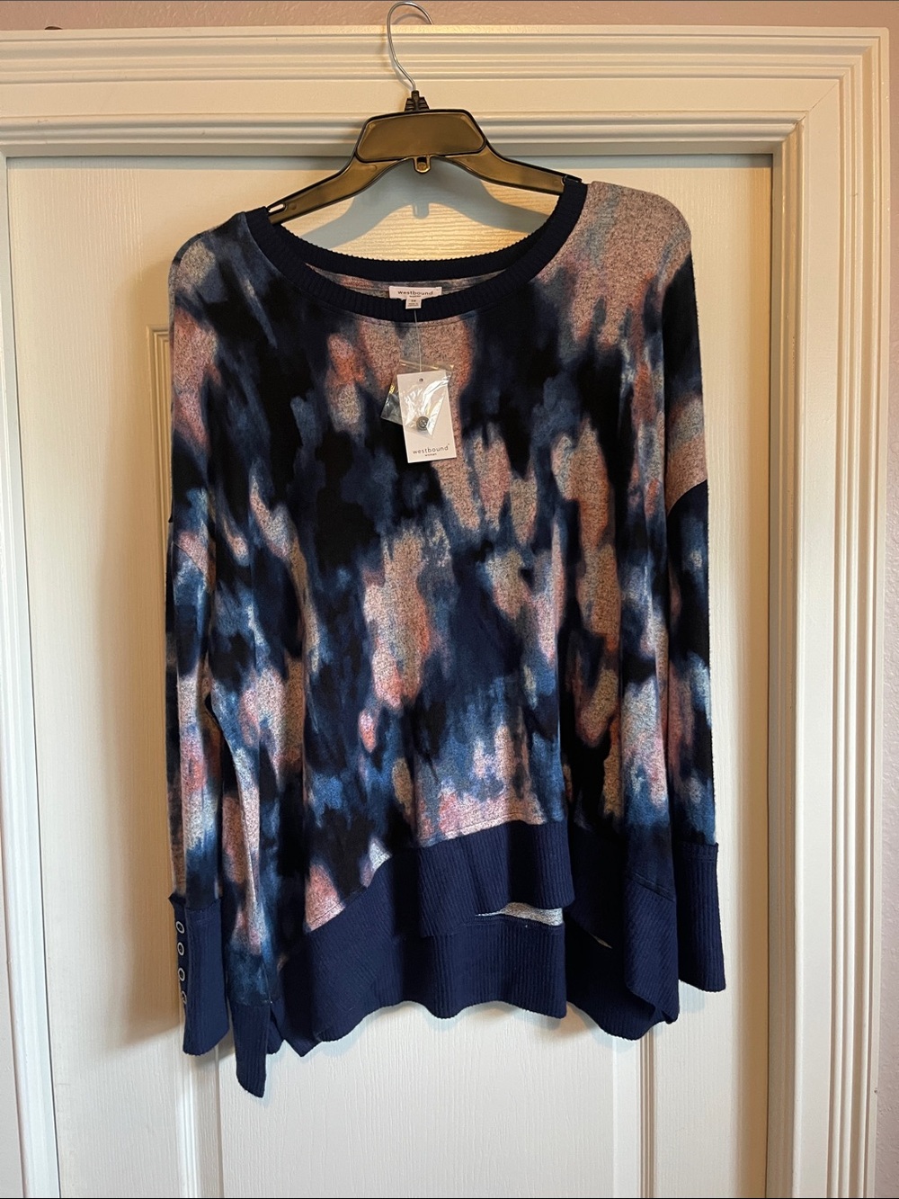 Westbound Navy, Pink & Gray Abstract Crewneck Sweater